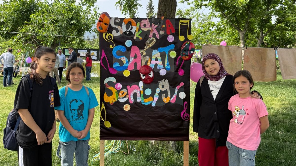 SANAT SOKAKTA!